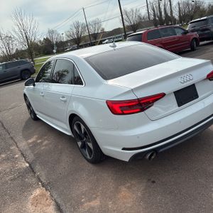 AUDI A4 2.0T PREMIUM - 5