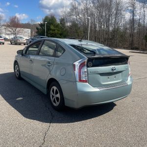 Toyota Prius Three - 5