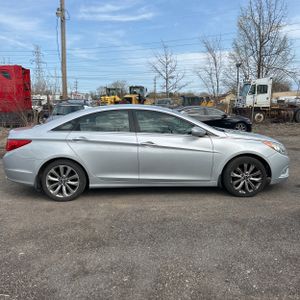 HYUNDAI SONATA LIMITED 2.0T - 10