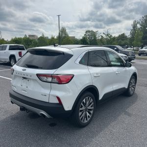 FORD ESCAPE TITANIUM - 8