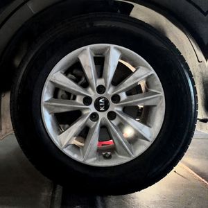 2019 KIA SORENTO LX — миниатюра 13