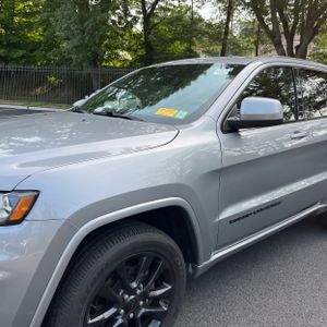 2018 JEEP GRAND CHEROKEE ALTITUDE 照片 2