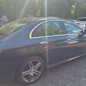 MERCEDES-BENZ E-CLASS - 9