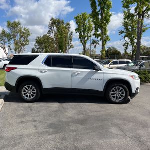 CHEVROLET TRAVERSE LS - 10