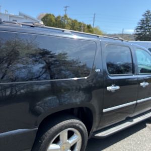 CHEVROLET SUBURBAN LTZ - 9