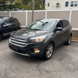 2017 FORD ESCAPE SE 照片 1