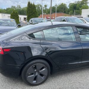 TESLA MODEL 3 BASE - 9