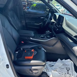 2021 Toyota HIGHLANDER XSE 缩略图 33