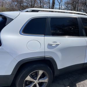 JEEP CHEROKEE LIMITED - 9