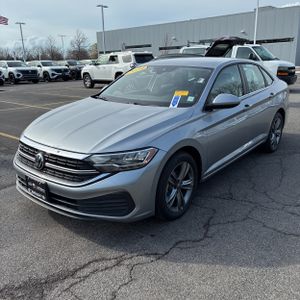 VOLKSWAGEN JETTA SE - 1