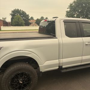 2022 FORD F-150 XLT photo 9