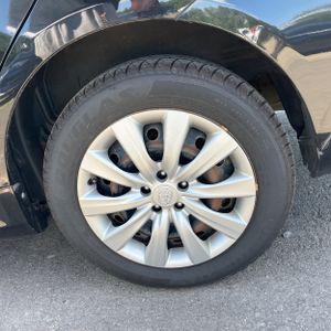 2012 Toyota COROLLA LE — миниатюра 18