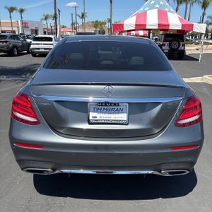 MERCEDES-BENZ E-CLASS - 7