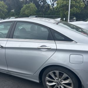 HYUNDAI SONATA LIMITED - 6