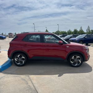 HYUNDAI VENUE SEL - 10