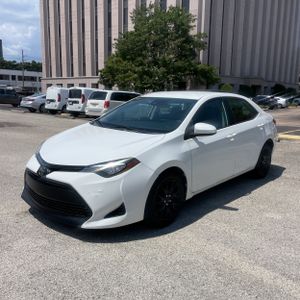 2017 Toyota COROLLA LE 照片 1