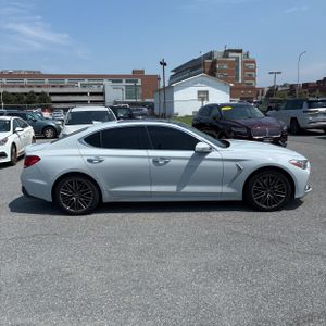 صورة 10 لـ 2019 Genesis G70 2.0T ADVANCED