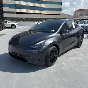 صورة 1 لـ 2024 Tesla MODEL Y LONG RANGE