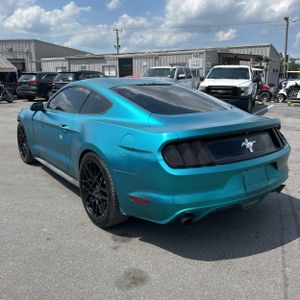 FORD MUSTANG V6 - 5