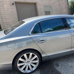 صورة 9 لـ 2014 Bentley FLYING SPUR BASE