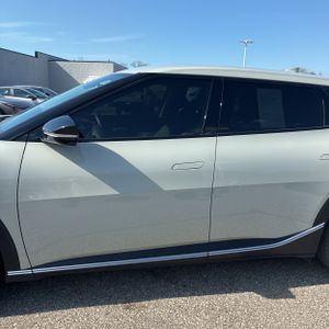 KIA EV6 LIGHT LONG RANGE - 4