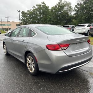 2015 Chrysler 200 LIMITED — фото 4