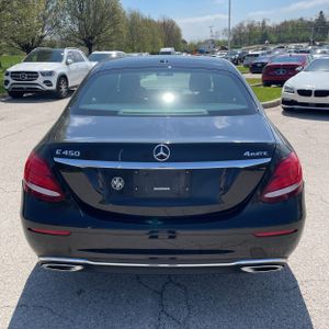 MERCEDES-BENZ E-CLASS - 7