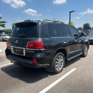 صورة 8 لـ 2009 Lexus LX 570 BASE
