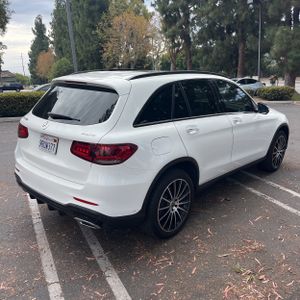 صورة 8 لـ 2022 Mercedes-BENZ GLC