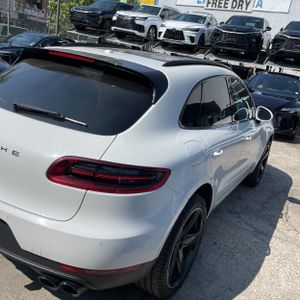 صورة 7 لـ 2018 Porsche MACAN S