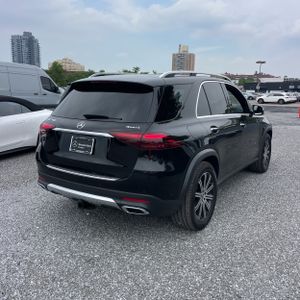 2026 Mercedes-BENZ GLE photo 8