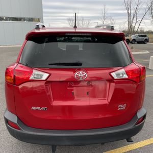 TOYOTA RAV4 - 7