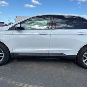 FORD EDGE SEL - 4