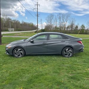 HYUNDAI ELANTRA SEL CONVENIENCE - 3