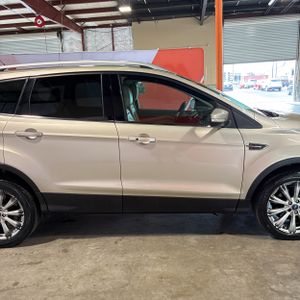 2017 FORD ESCAPE TITANIUM — миниатюра 11