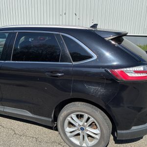 FORD EDGE SEL - 6