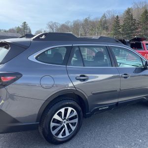 SUBARU OUTBACK BASE - 9