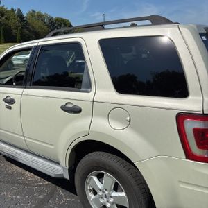 2009 FORD ESCAPE XLT photo 6