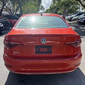 VOLKSWAGEN JETTA SE - 7