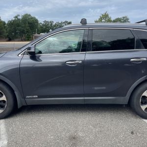 KIA SORENTO EX V6 - 4