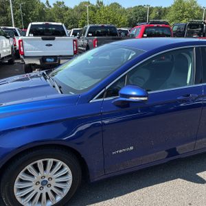 صورة 2 لـ 2014 FORD FUSION HYBRID SE