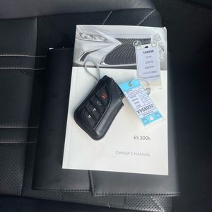 صورة 55 لـ 2019 Lexus ES 300H LUXURY