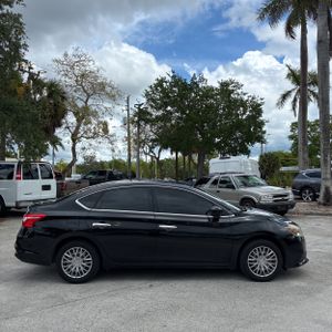 NISSAN SENTRA S - 10