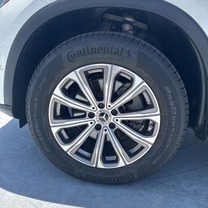 2023 Mercedes-BENZ GLC — миниатюра 17