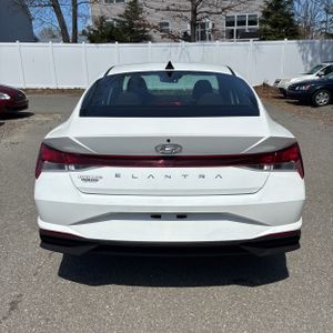 HYUNDAI ELANTRA SEL - 7