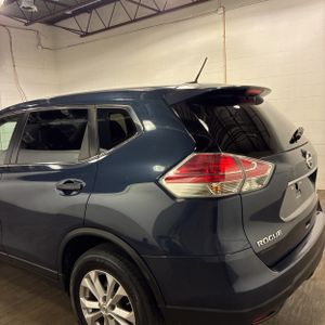2016 Nissan ROGUE S — фото 6