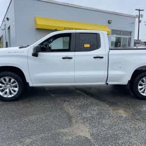 2020 Chevrolet SILVERADO 1500 CUSTOM photo 4