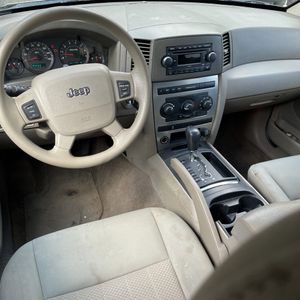 2006 JEEP GRAND CHEROKEE LAREDO — миниатюра 36
