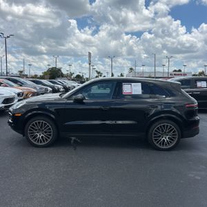 PORSCHE CAYENNE - 3