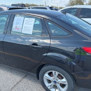 FORD FOCUS SE - 5